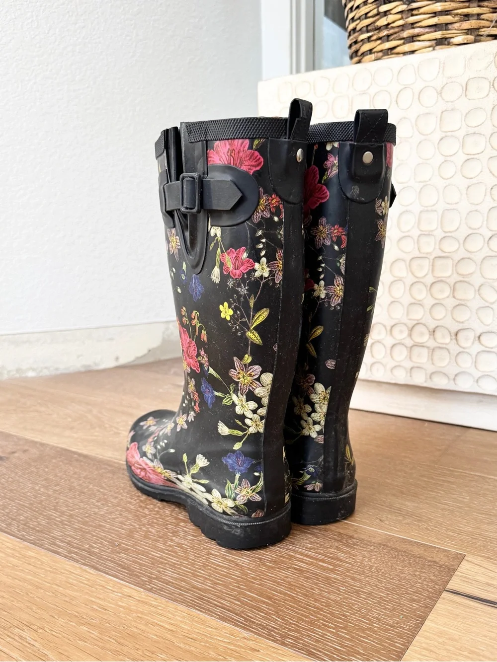 Target Black Floral Patterned Rubber Rain Boots Wellies Multicolor 8